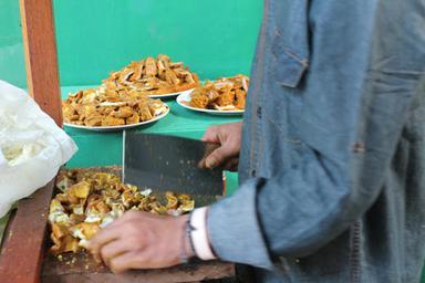 NASI UDUK KEBON KACANG PUAS HATI IBU TATI