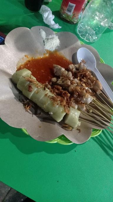 SATE TAICHAN BANG JOULE BENDUNGAN HILIR (SEBRANG APARTEMEN BATAVIA)