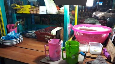 WARUNG POJOK SIANG MALAM