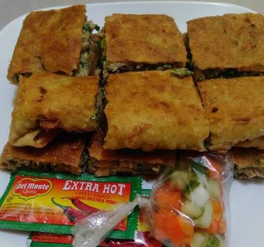 MARTABAK LEGIT GROUP CILEBUT