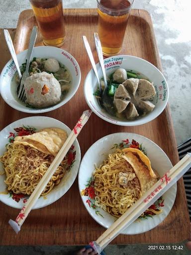 MIE AYAM BAKSO PODO MORO MBAH MO