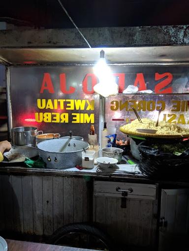 MIE GORENG SAROJA