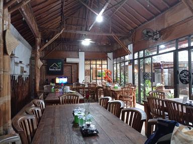 SAUNG BUNDA HERNI