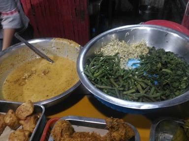 PECEL MBAK SUMI