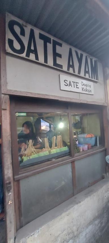 SATE AYAM DAN KAMBING