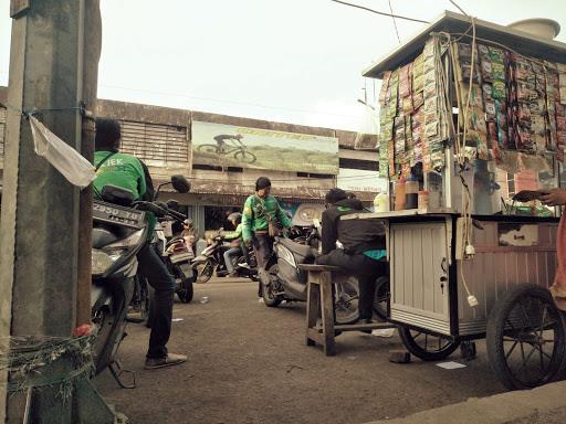 WARUNG KOPI EMAK