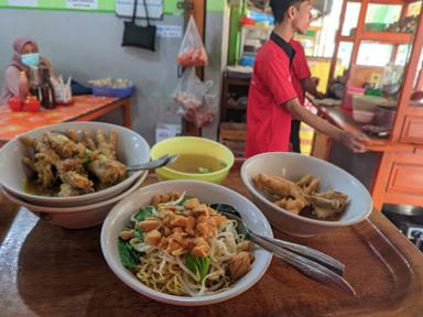 BAKSO JONO MUKTI MANDIRI