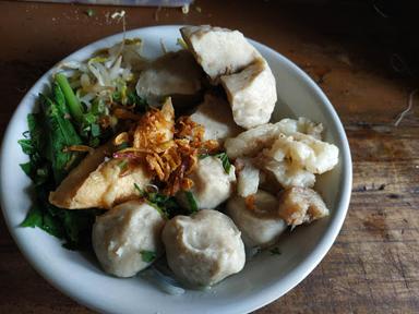 MIE BAKSO PAK DHE