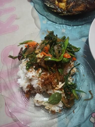 PECEL LELE CAK KARLY