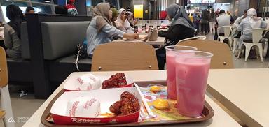 RICHEESE FACTORY