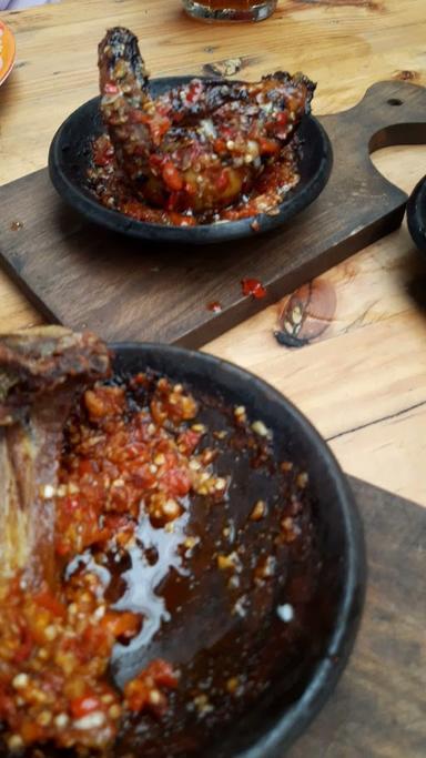 WAROENG SAMBAL BAKAR BABAKAN