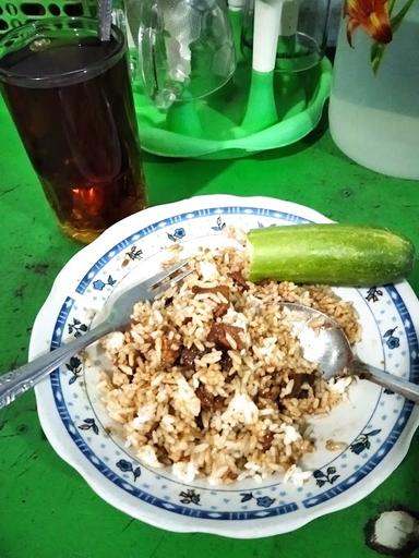 WARUNG NASI JAGAL DAN BEBEK MADURA MBAK NUR FITRI