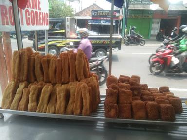 CAKWE ROTI GORENG CAK KOESPRIE