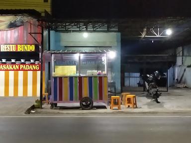 MARTABAK & TERANG BULAN KAK ROSS