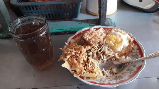 WARUNG MAK TIK