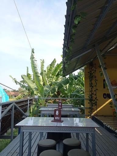 BAKSO TEPI SAWAH