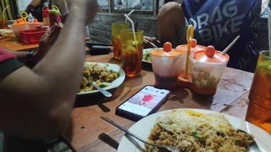 PANGSIT MIE AYAM & NASI GORENG BABAT SEMARANG MBAK SAS