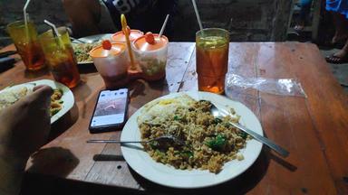 PANGSIT MIE AYAM & NASI GORENG BABAT SEMARANG MBAK SAS