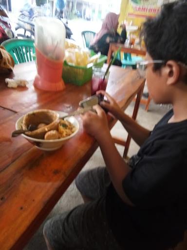 BAKSO & MIE AYAM SAMI UNTUNG