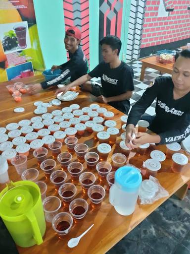 BAKSO ANDIS DAN AU'FAA JUICE