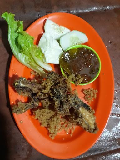 WARUNG NASI UDUK SEA FOOD 63 AYAM PENYET SEDERHANA