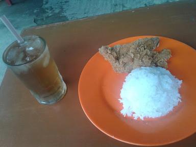 AYAM GOKIL