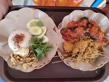 DAPUR AYAM PENYET MAMI DIMPLE ( KOST-KOSAN )