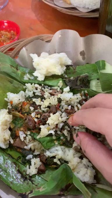 NASI BAKAR DAN AYAM BAKAR DAMARA