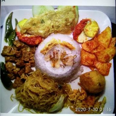 NASI UDUK BU ANI