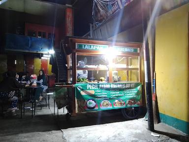 PECEL AYAM KREMES LALAPAN BU RT