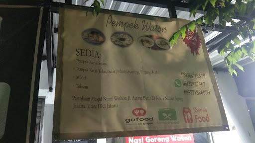 PEMPEK WATON