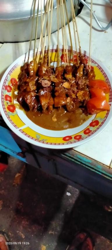 SATE KHAS MADURA CAK MAMAT