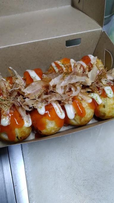 TAKOYAKI & OKONOMIYAKI BY MARTABAK JEPANG VIRAL