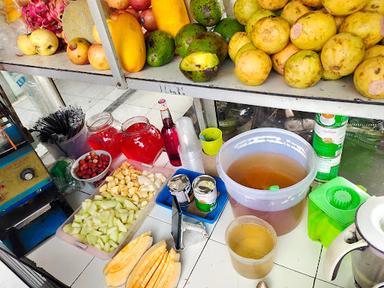 WARUNG JUICE INDOMARET DANAU AGUNG 10