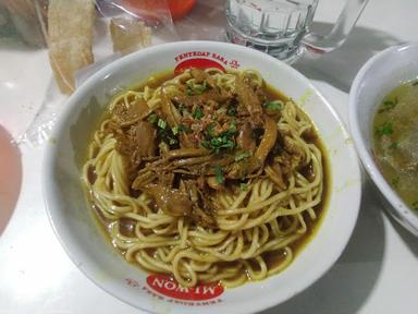 BAKSO DAN MIE AYAM SUDUT PERUM TNI