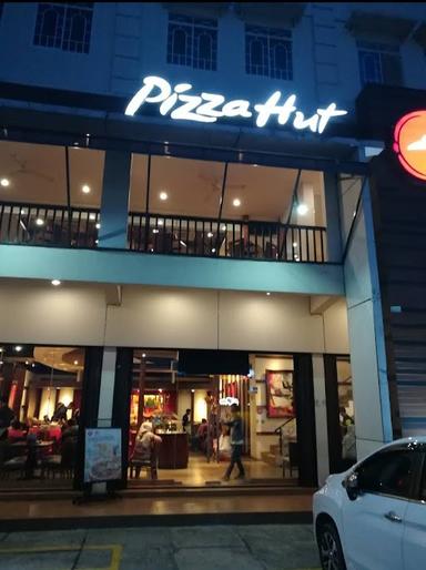 PIZZA HUT RESTORAN