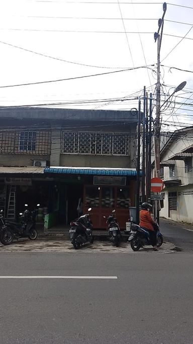 RUMAH MAKAN SURYAINDAH ( SIABS)