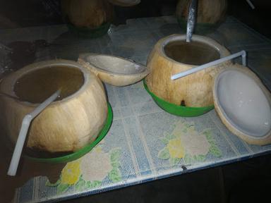 KELAPA BAKAR DAN ANGKRINGAN SI BOLANG