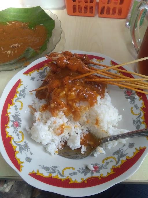 SATE DAN SOTO PADANG