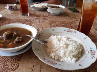 SOP TULANG MBAK MI SOLO