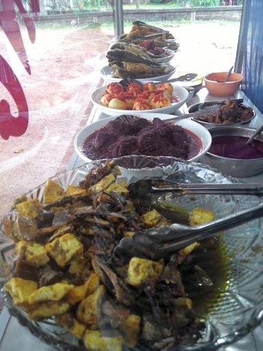 WARUNG NASI PADANG MASAKAN KAMPUANG