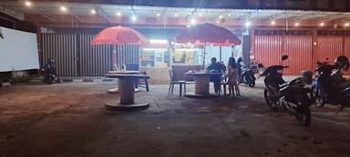 WARUNG TENDA AYAM PENYET DOREMI SELERA PEDAS.