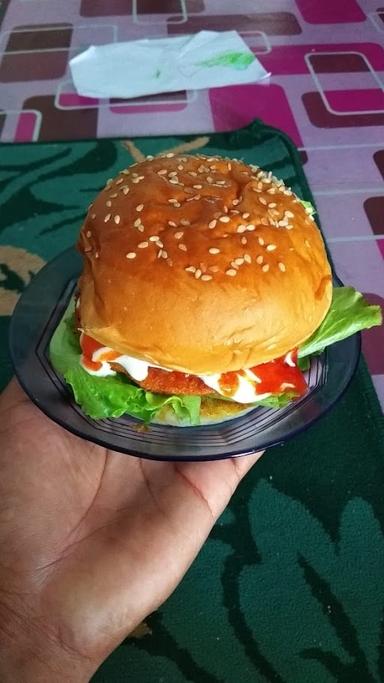 YELLO'S BURGER