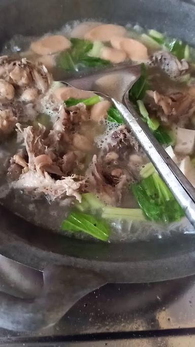 WARUNG NASI MAMAH ANI ( BAKSO BEWOK )