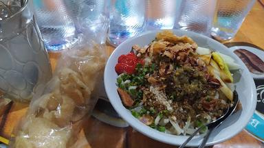 MIE APUNG & NASI GORENG