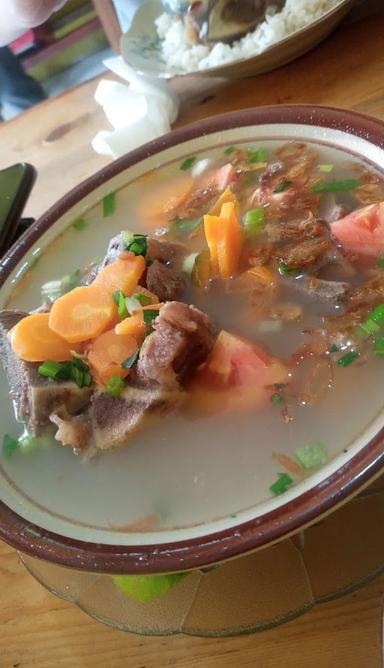 WARUNG SOP IGA MAKNYOOS