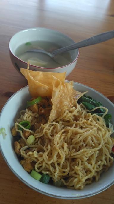 CENDOL & MIE AYAM TAPOS