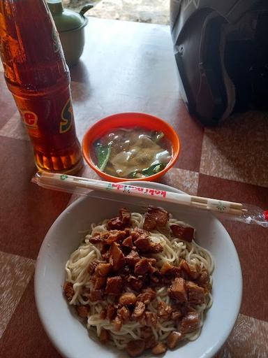 MIE AYAM PANGSIT KOTA