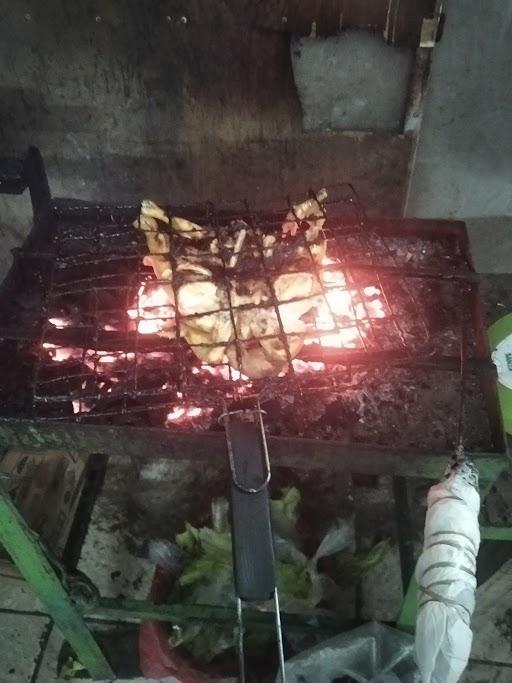 AYAM BAKAR ROTI BAKAR WA ACEH