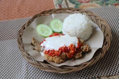 AYAM GEPREK BM